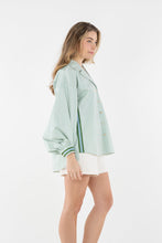 Load image into Gallery viewer, Iris Oxford - Feldspar Stripe