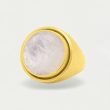 Load image into Gallery viewer, Signet Ring - Moonstone