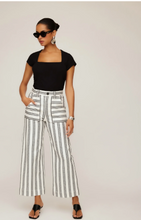 Load image into Gallery viewer, Rylee Cropped Pants