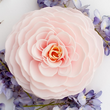 Load image into Gallery viewer, Petal Soap Flowers