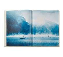 Load image into Gallery viewer, Fishing: The Ultimate Book