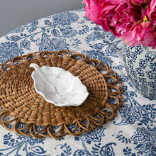 Load image into Gallery viewer, Vida Lettuce Small Leaf Platter
