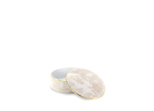 Load image into Gallery viewer, Oriente Italiano Meringa Round Box
