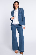 Load image into Gallery viewer, Long Sleeve Kit Top - White

