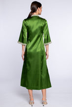 Load image into Gallery viewer, Talia Dress in Emerald

