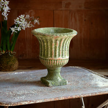 Load image into Gallery viewer, Age Garden Urns Large
