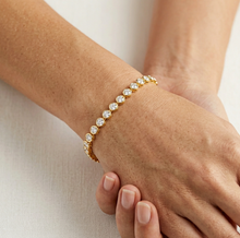 Load image into Gallery viewer, Diamond Essential Tennis Bracelet

