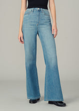 Load image into Gallery viewer, The Mia High Rise Wide Leg Petite in Hot Shot
