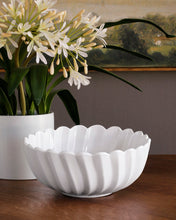 Load image into Gallery viewer, VIDA Vienna Medium Bowl
