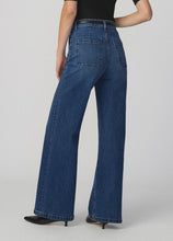 Load image into Gallery viewer, The Mia Patch Pocket High Rise Wide Leg Jeans in Endearing
